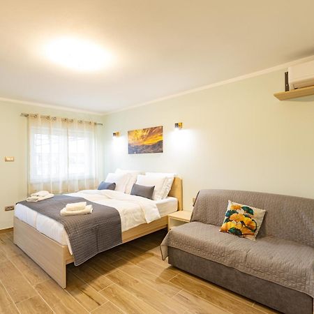 Adriatic Bay Apartments Portoroz Exterior photo